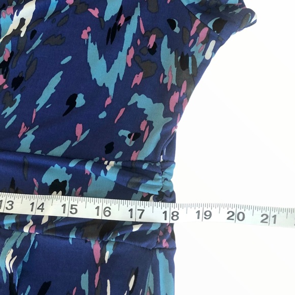 Attention Wrap Lightweight Dress Size XL - Picture 11 of 13